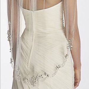 Champagne colored wedding veil